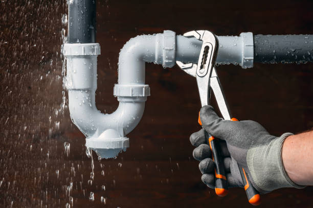Professional Emergency Plumber technician working in Denton, NC